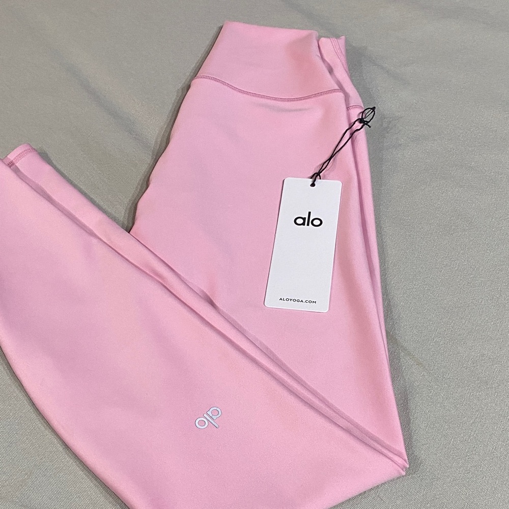 ALO Yoga Light Pink Leggings